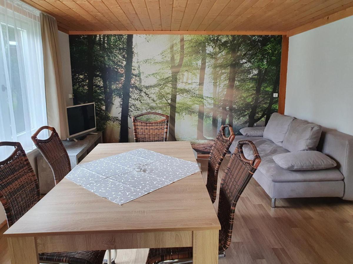 Ferienhaeuser & Bungalows - Naturcamp Meyersgrund Im Thueringer Wald الميناو المظهر الخارجي الصورة